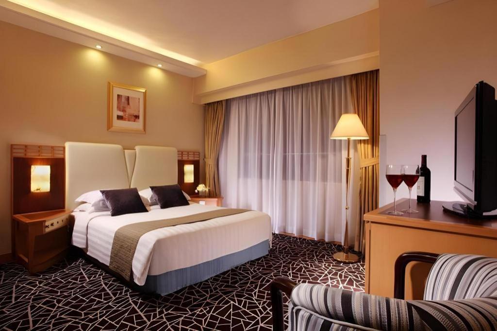 Oasis Avenue-A Gdh Hotel Hongkong Exteriör bild